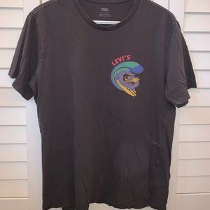 Levi’s Graphic Tee
